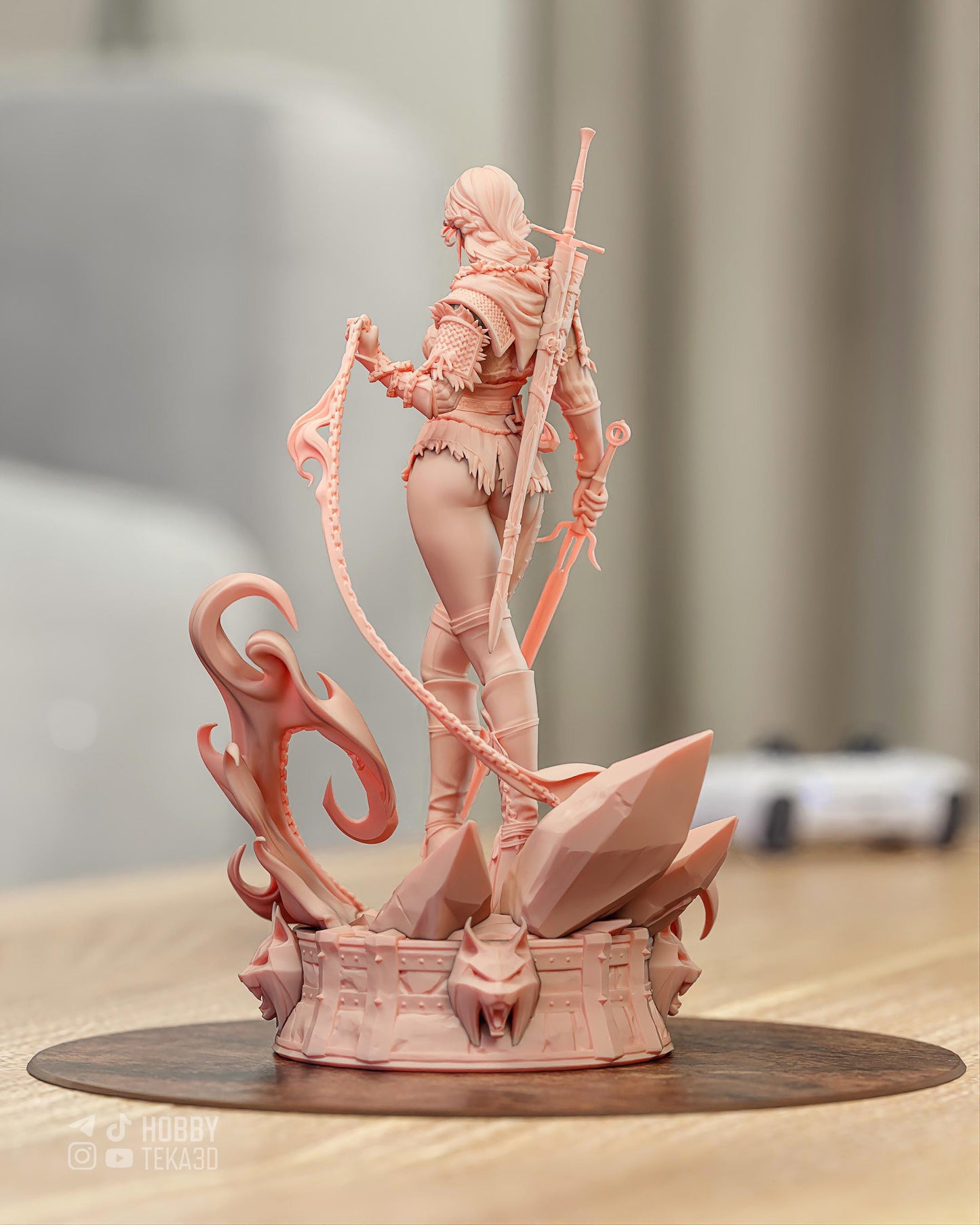 White Hair Swordswoman Resin Statue and DIY Kit – Painted or Unpainted – 1/8 and 1/6 Scale – by Bulkamancers – Clear Flame Ring – photo 4