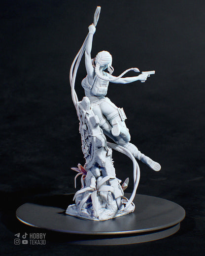 Adventure Heroine Resin Statue and DIY Kit – Painted or Unpainted – 1/8 and 1/6 Scale – by Bulkamancer – Pistol and Ruins Base – photo 6