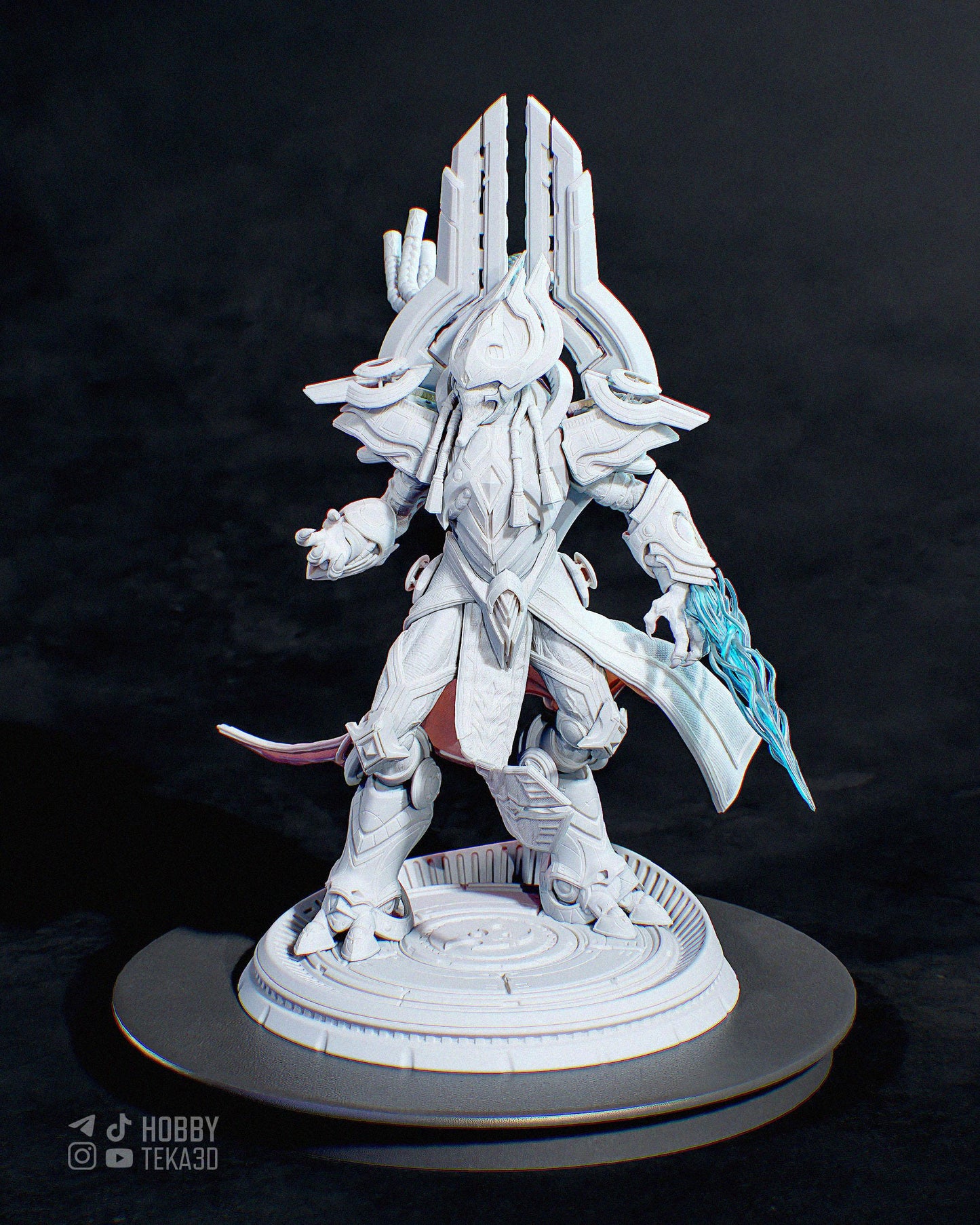 Sci Fi Alien Warrior Resin Statue and DIY Kit – Painted or Unpainted – 1/8 and 1/6 Scale – by Bulkamancers – Clear Blue Energy Blade – photo 4