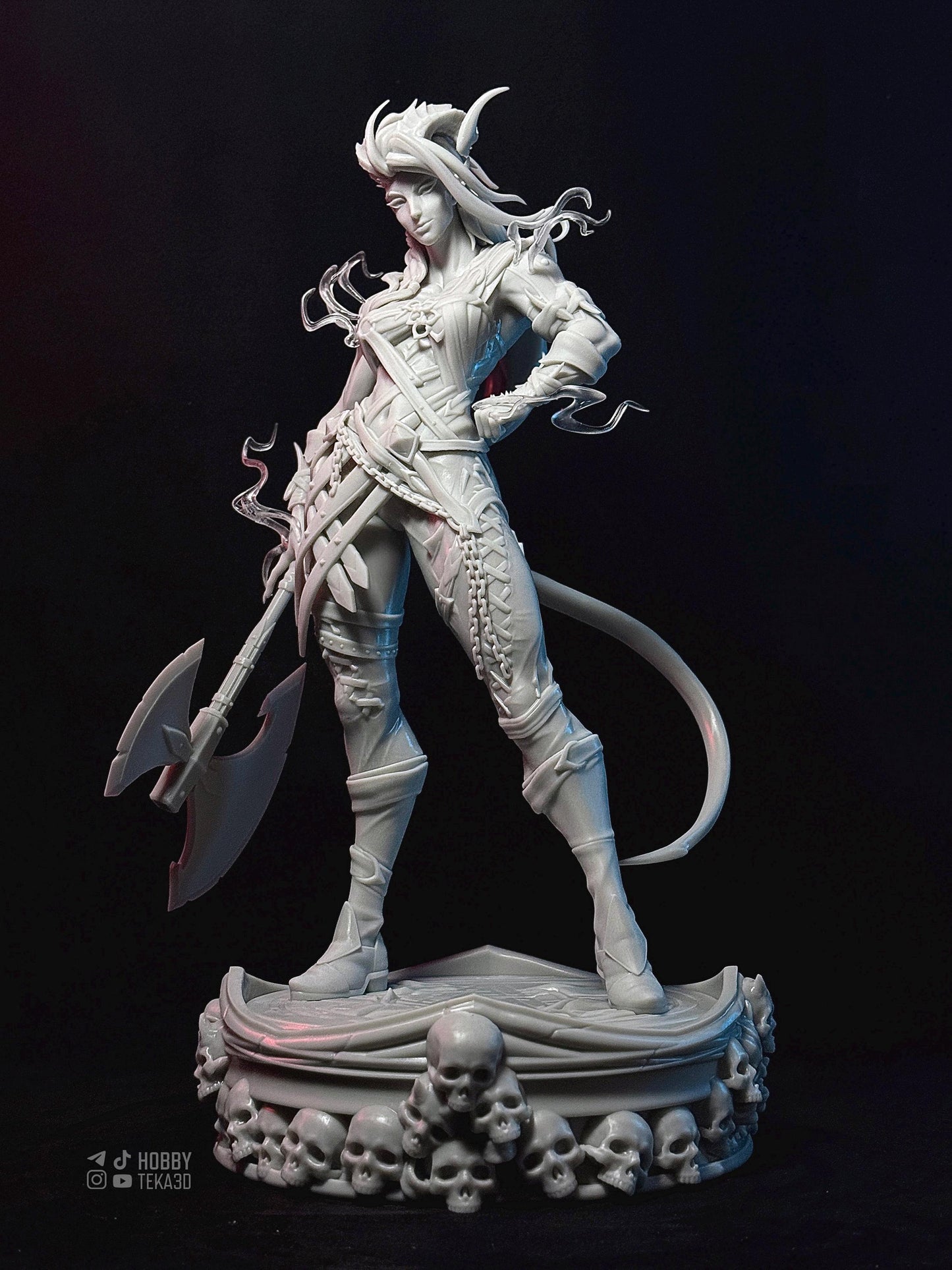 Horned Fantasy Warrior Resin Statue and DIY Kit – Painted or Unpainted – 1/8 and 1/6 Scale – by Bulkamancer – Smoke Effects – photo 2
