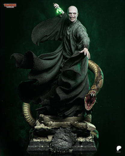 Dark Sorcerer Resin Statue and DIY Kit – Painted or Unpainted – 1/8 and 1/6 Scale – by Tanuki – Clear Green Magic Wand – photo 3