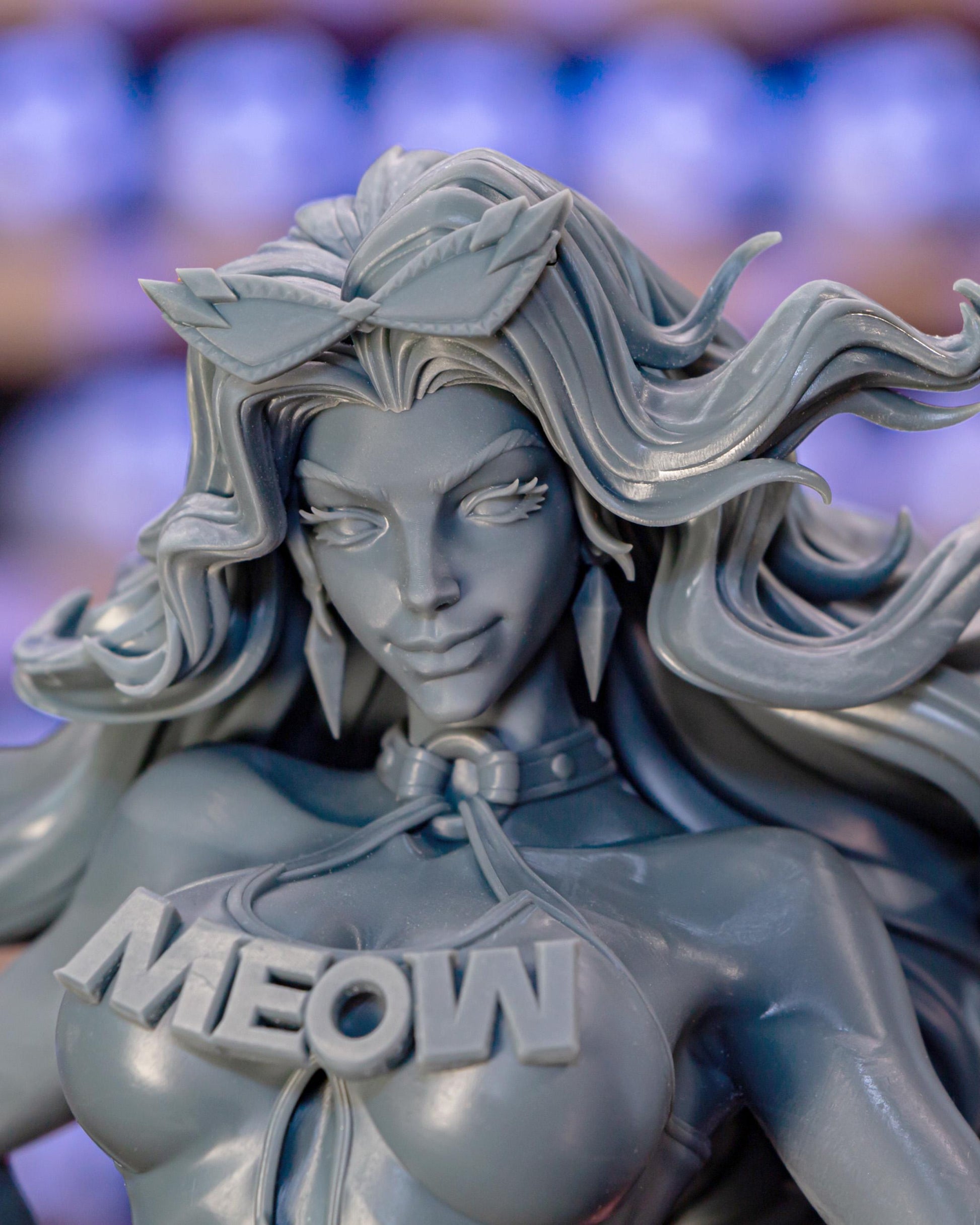 Feline Heroine Resin Model Kit – Unpainted – 1/8 and 1/6 Scale – by Bulkamancer – Cat Companion and Urban Display Base