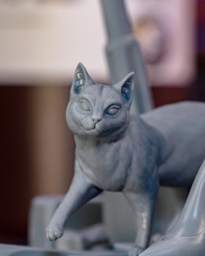 Feline Heroine Resin Model Kit – Unpainted – 1/8 and 1/6 Scale – by Bulkamancer – Cat Companion and Urban Display Base