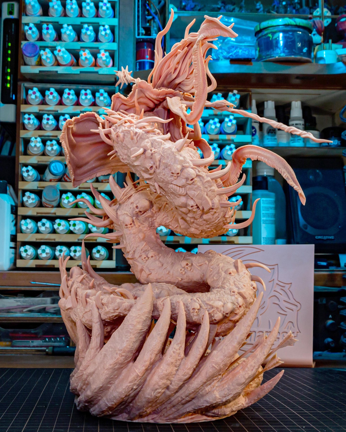 Dark Fantasy Resin Model Kit – Unpainted – 1/8 and 1/6 Scale – by Bulkamancer – Sorcerer with Monster Display Base